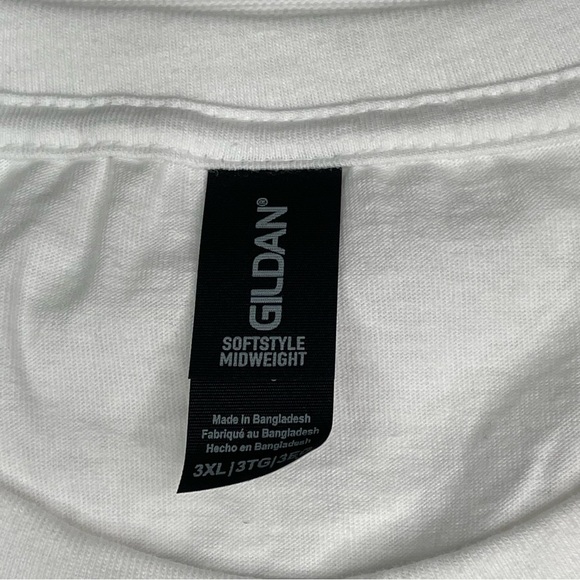Poshmark Poshfest 2023 San Diego Tee Gildan Tshirt  White Black Swag Souvenir - Picture 10 of 12